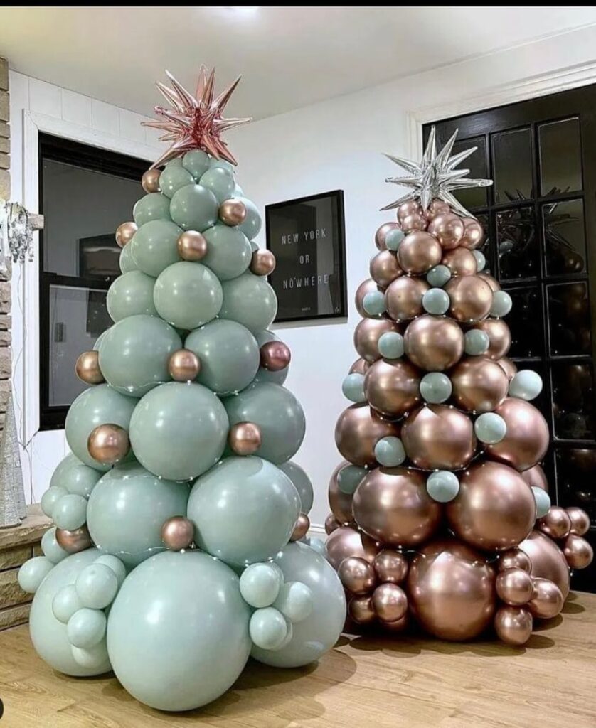 Christmas Special balloon tree