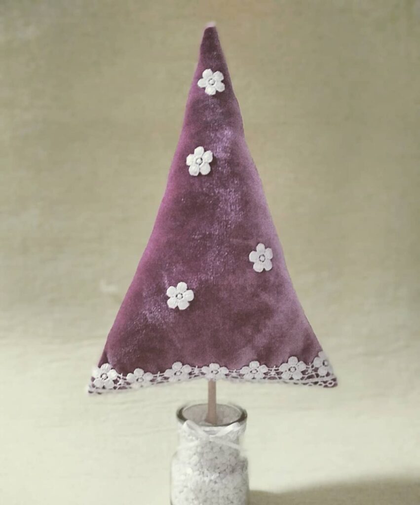 X-mas velvet tree ornament