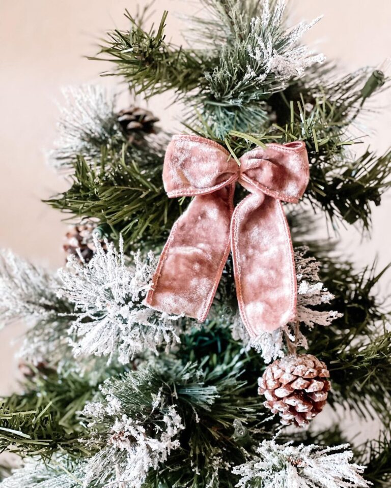 5 Beautiful Velvet Ribbon Christmas Tree Bows