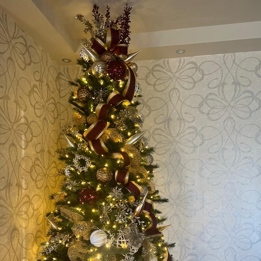 Burgundy Velvet Ribbon Christmas Tree