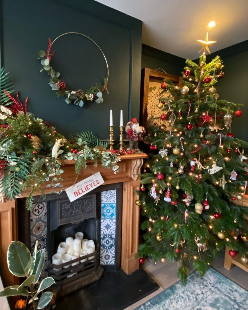 Evergreen Christmas Tree Decor Ideas