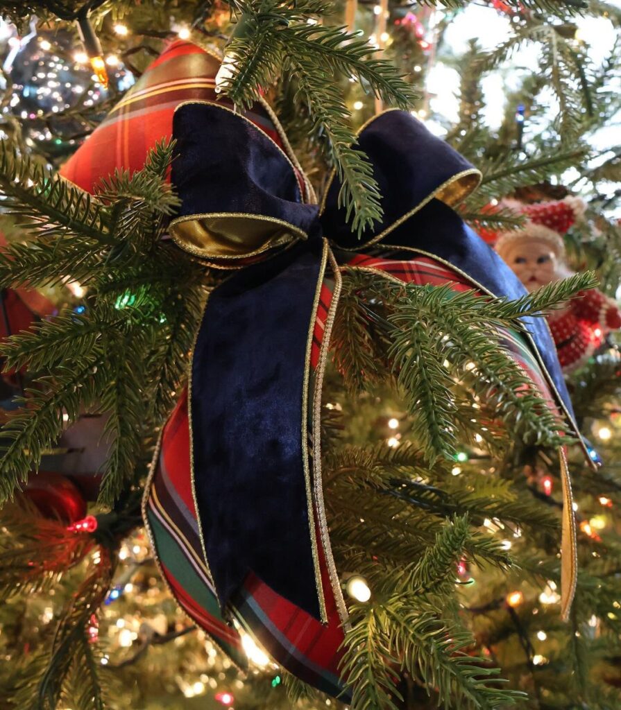 Navy Blue Velvet Ribbon Decor