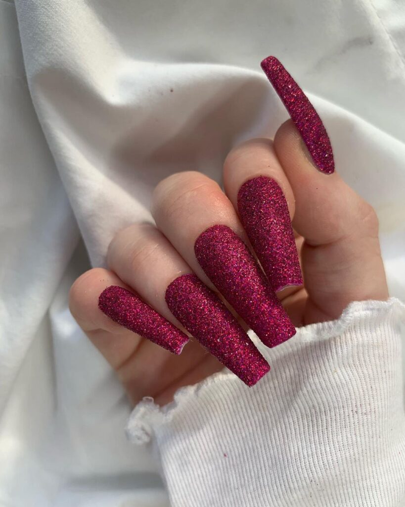 Valentine's Glitter Nails
