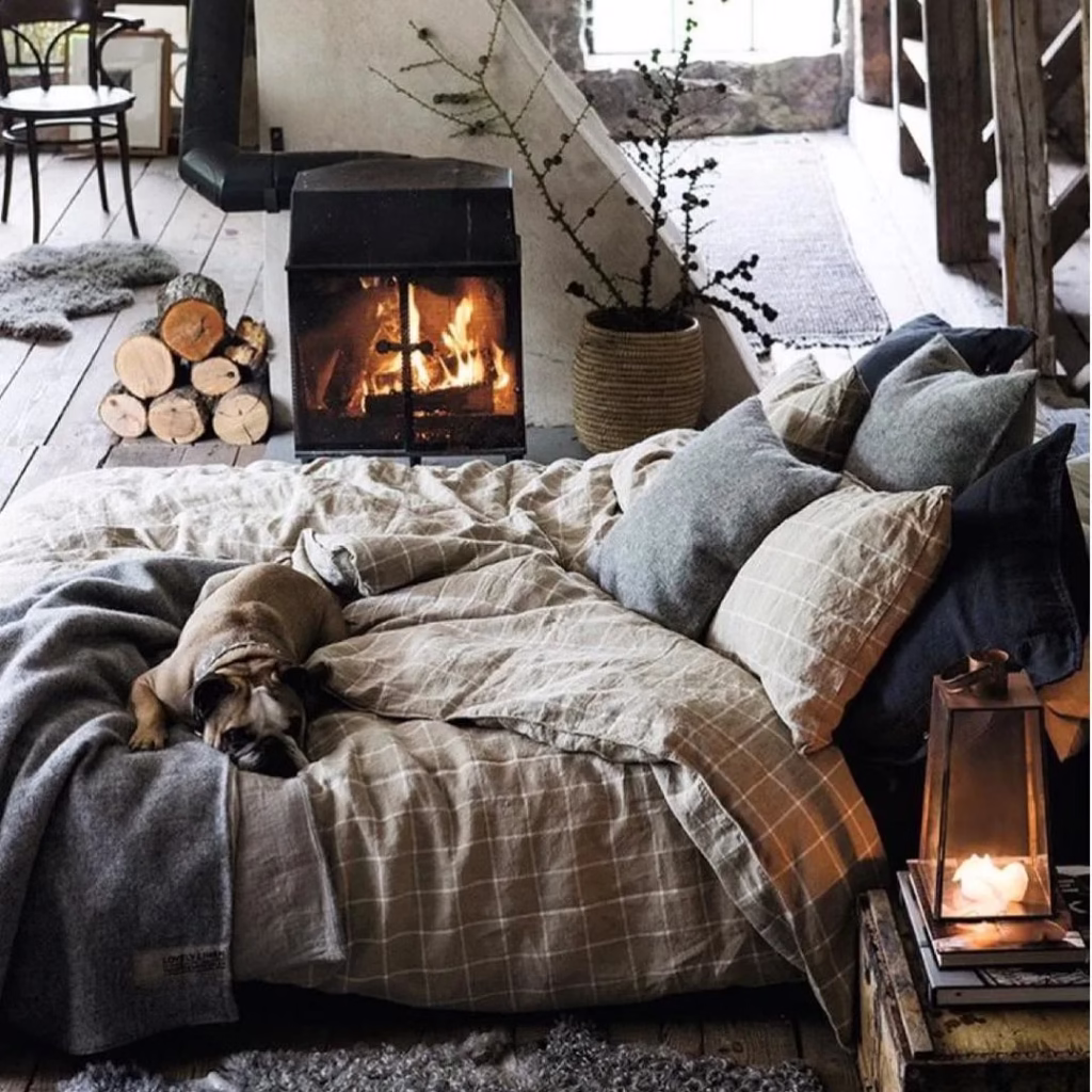 Mix Textiles on the Bed