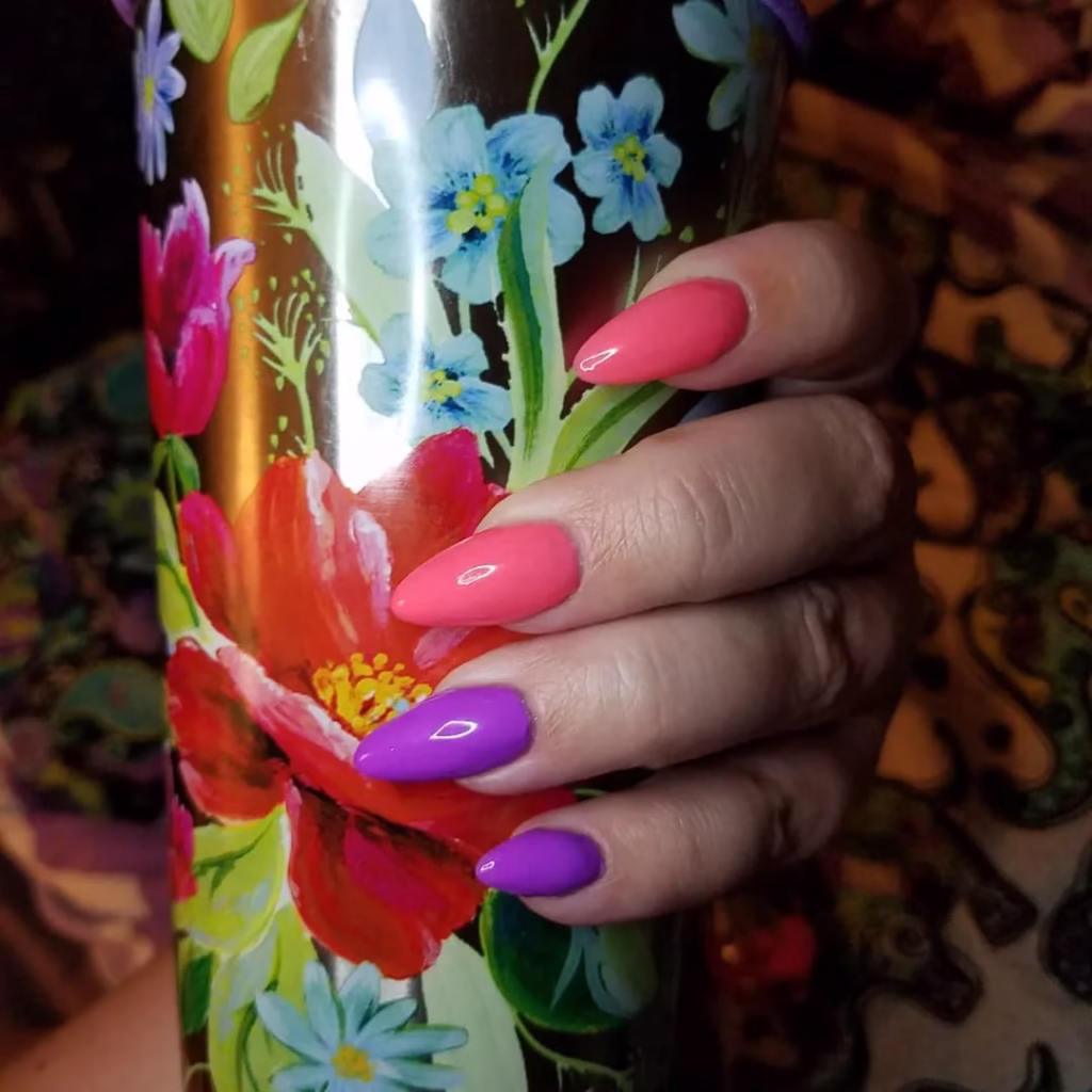 Omegle Ottawa Almond Nails