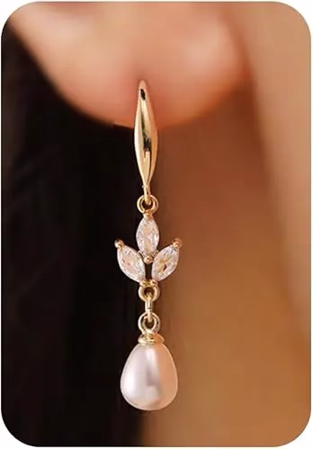 Yellow Piercing Earring Styling